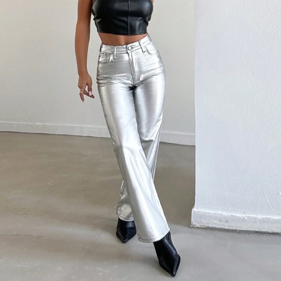 SHEIN Metallic Silver High Rise Straight Leg Jeans - Picture 3 of 12